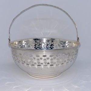 International Silver Reticulated Rim Handled Basket Silverplate